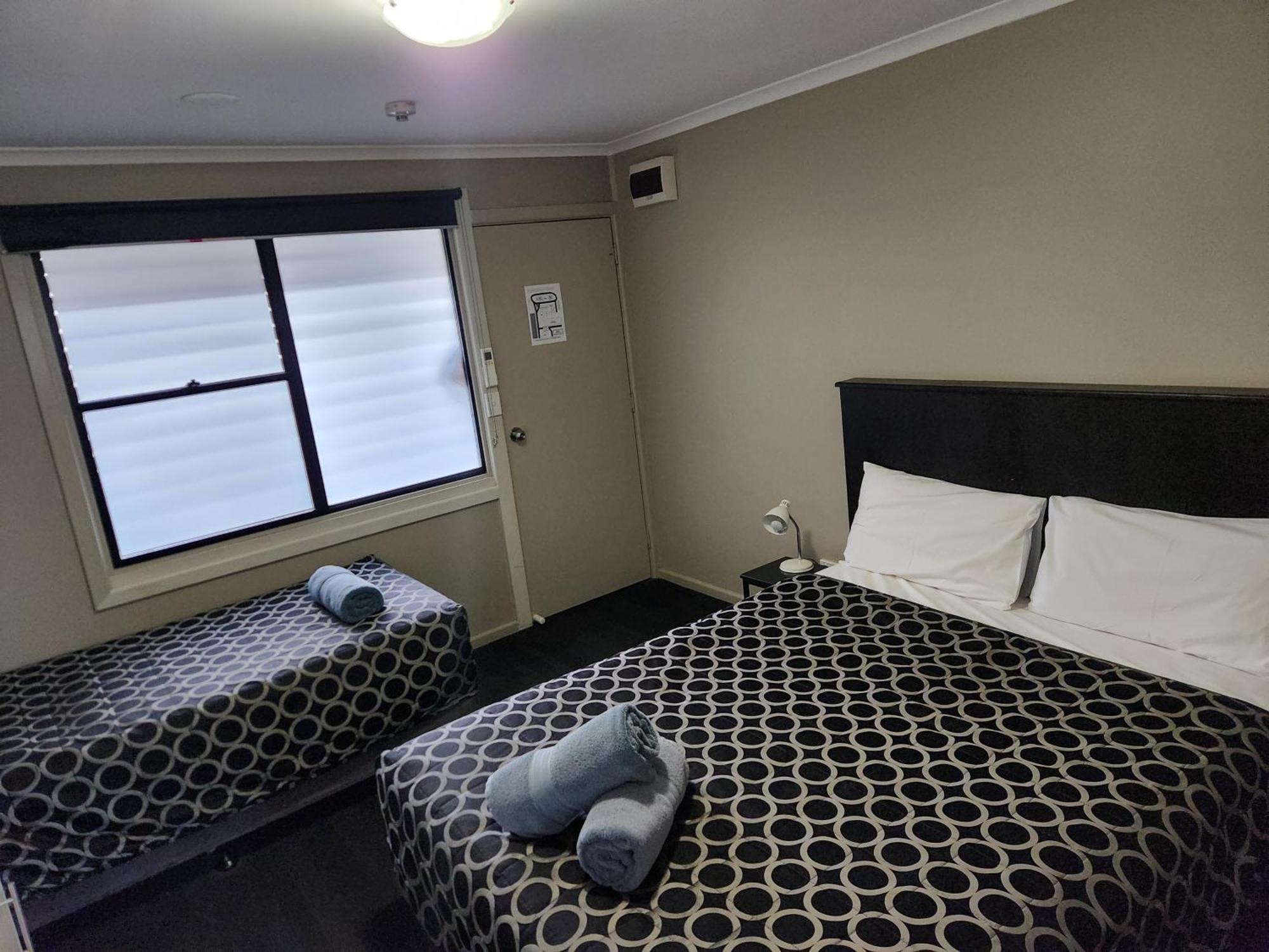 Narrabri Motel And Caravan Park Екстериор снимка