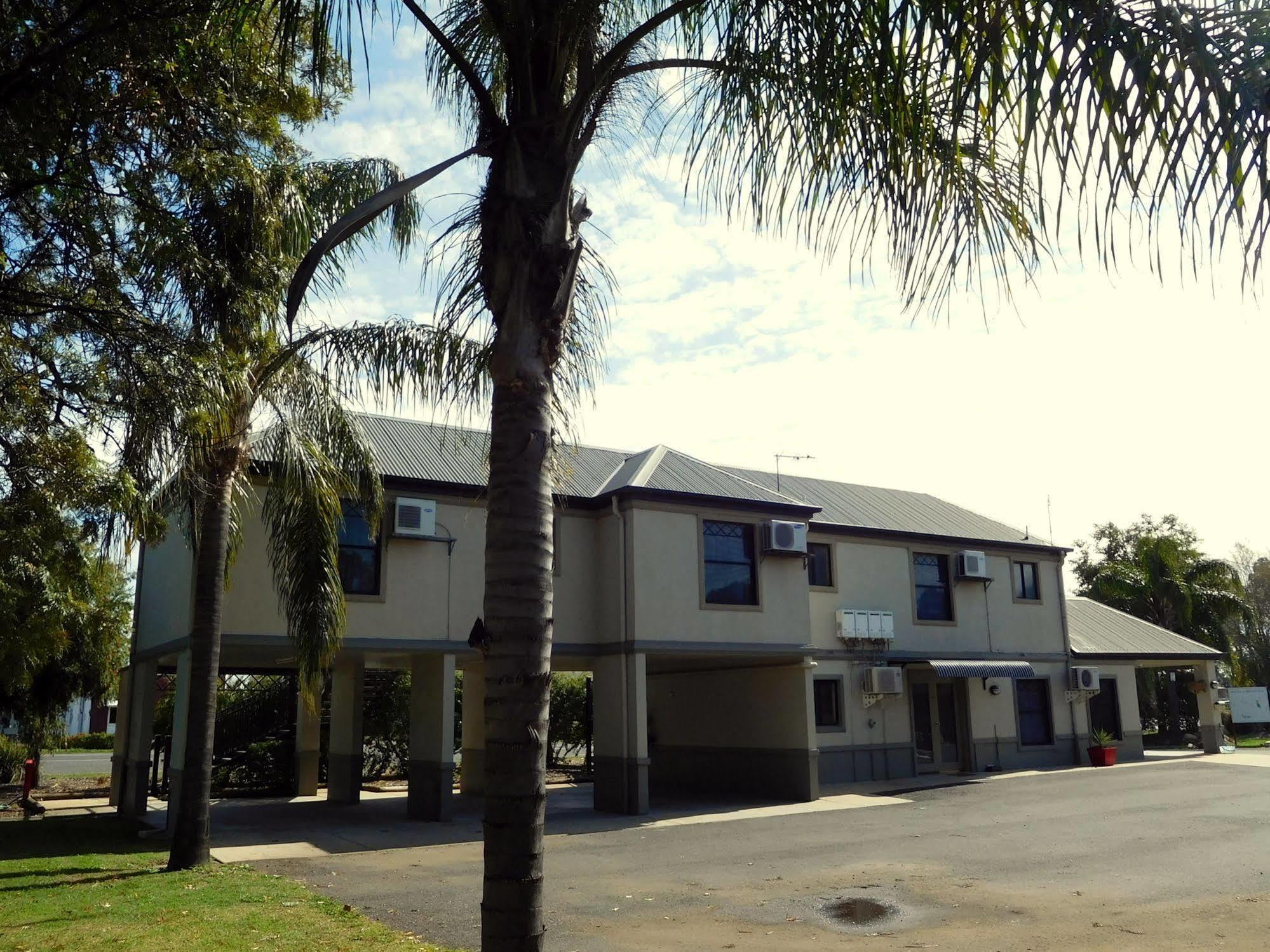 Narrabri Motel And Caravan Park Екстериор снимка