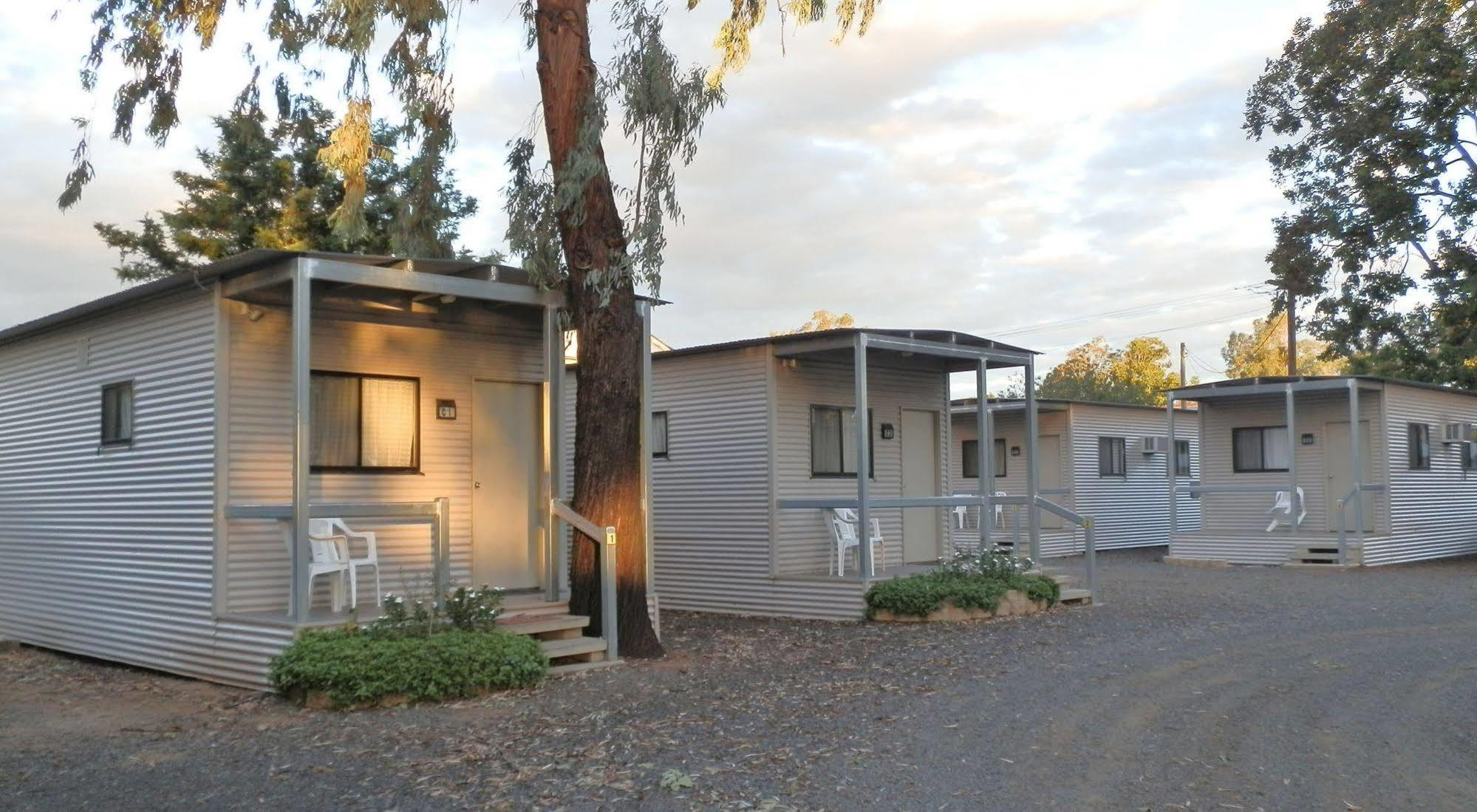 Narrabri Motel And Caravan Park Екстериор снимка
